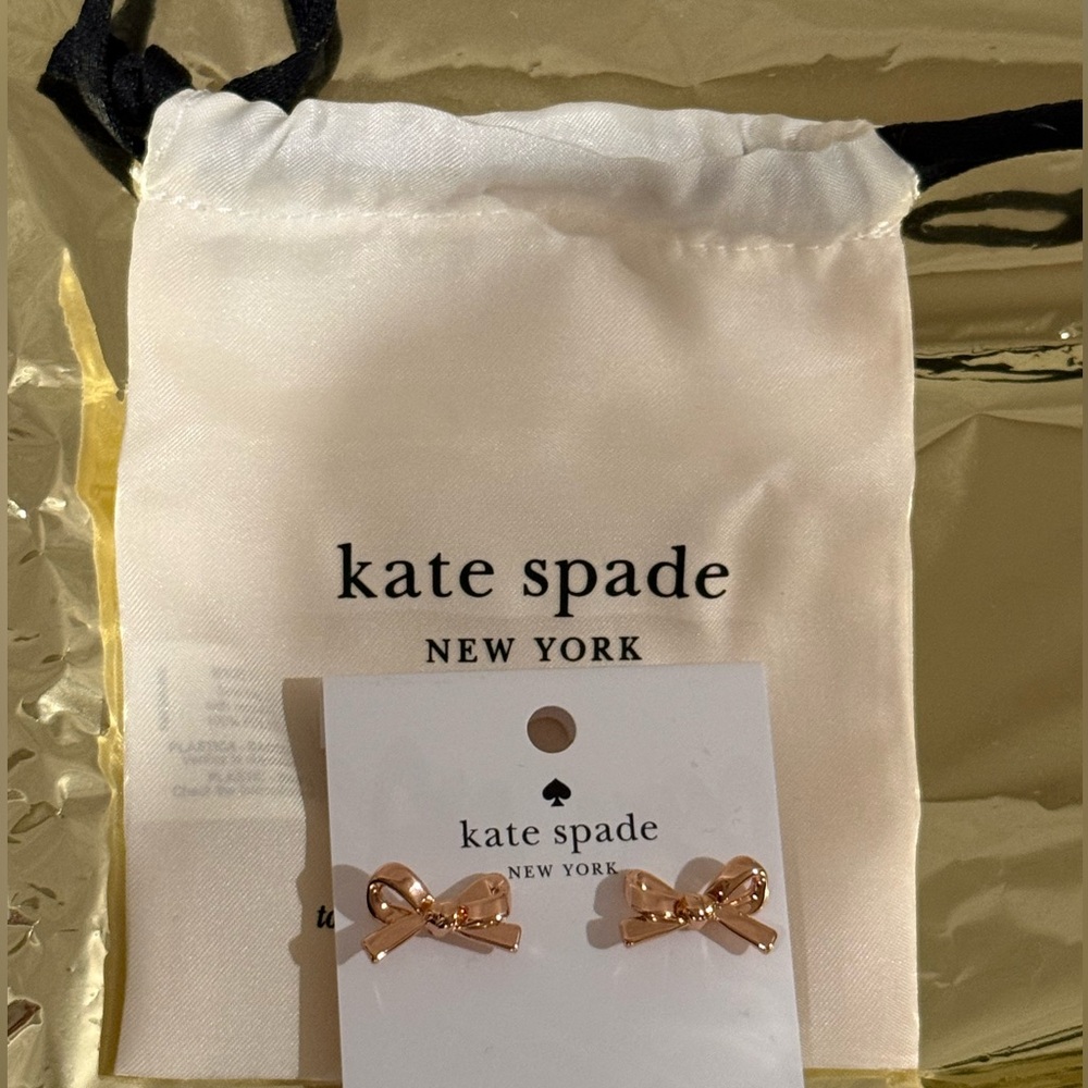 Kate Spade Rose Gold Bow Earrings NWT - Picture 2 of 3